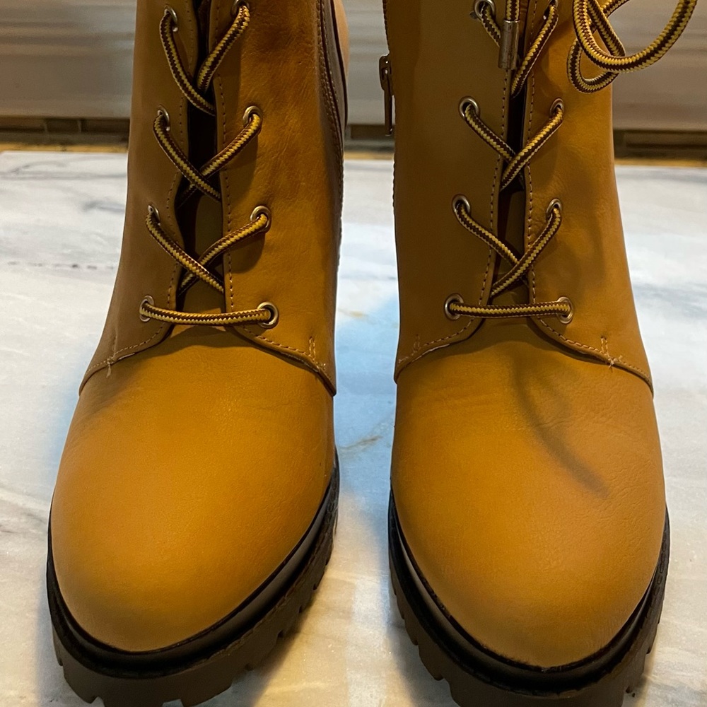 JLO Caramel Color Ankle Boot Pumps